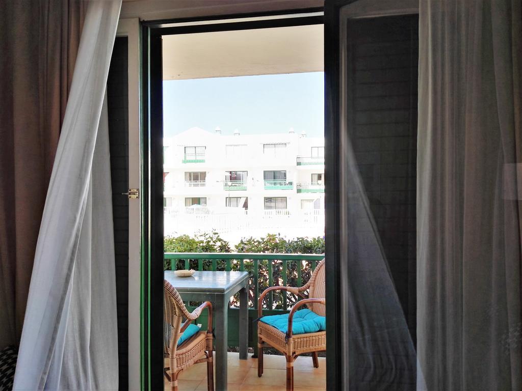 Playa De Las Cucharas Apartments Costa Teguise Exterior photo