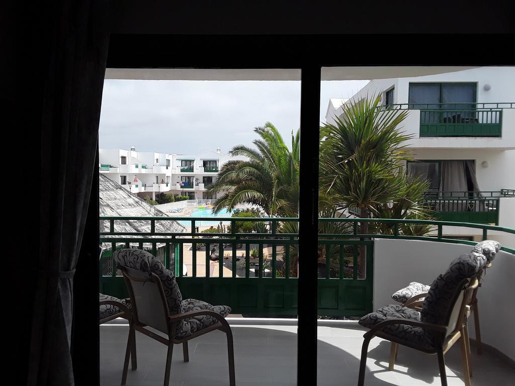 Playa De Las Cucharas Apartments Costa Teguise Exterior photo