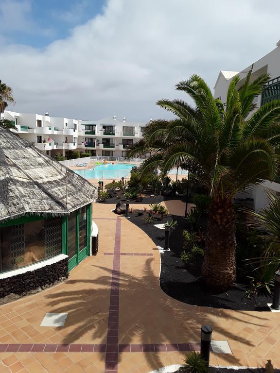 Playa De Las Cucharas Apartments Costa Teguise Exterior photo