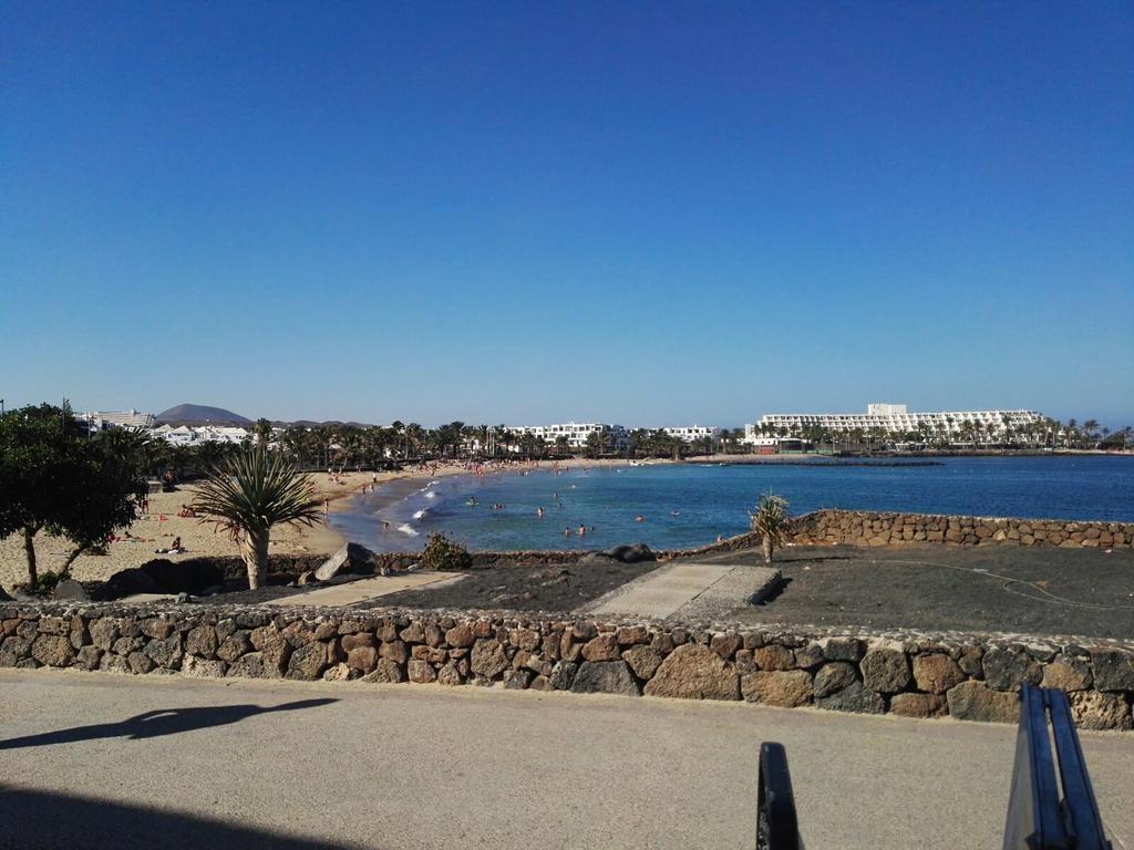 Playa De Las Cucharas Apartments Costa Teguise Exterior photo